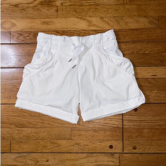 Lululemon Play In The Sun Dance Studio Short - Picture 2 of 16